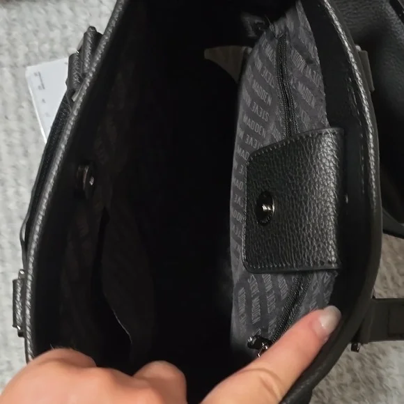 Steve Madden Crossbody - Picture 5 of 7